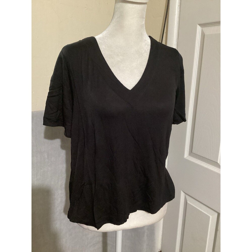 Betabrand NWOT Black Essential V-Neck Short Sleeve Pullover Womens T-Shirt XS